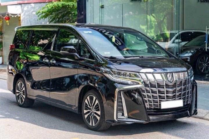 Xe sang cho thuê về quê ngoại tỉnh dịp lễ Tết